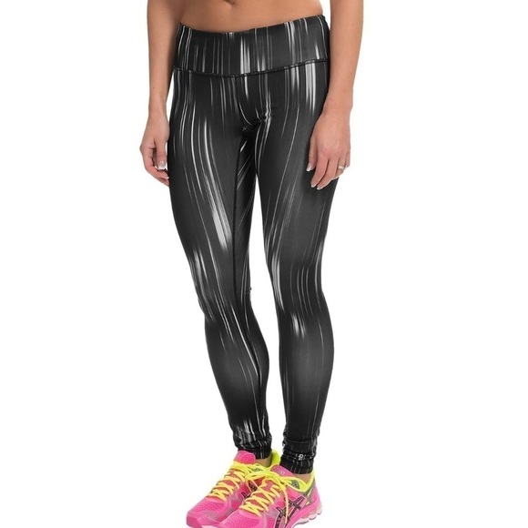 Reebok Pants - Reebok Full Length Leggings Skinny Black Luminous Yoga Run Tight Legging Pants